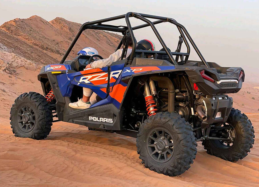 6-high-speed-polaris-rzr-climbing-dubai-desert-slopes