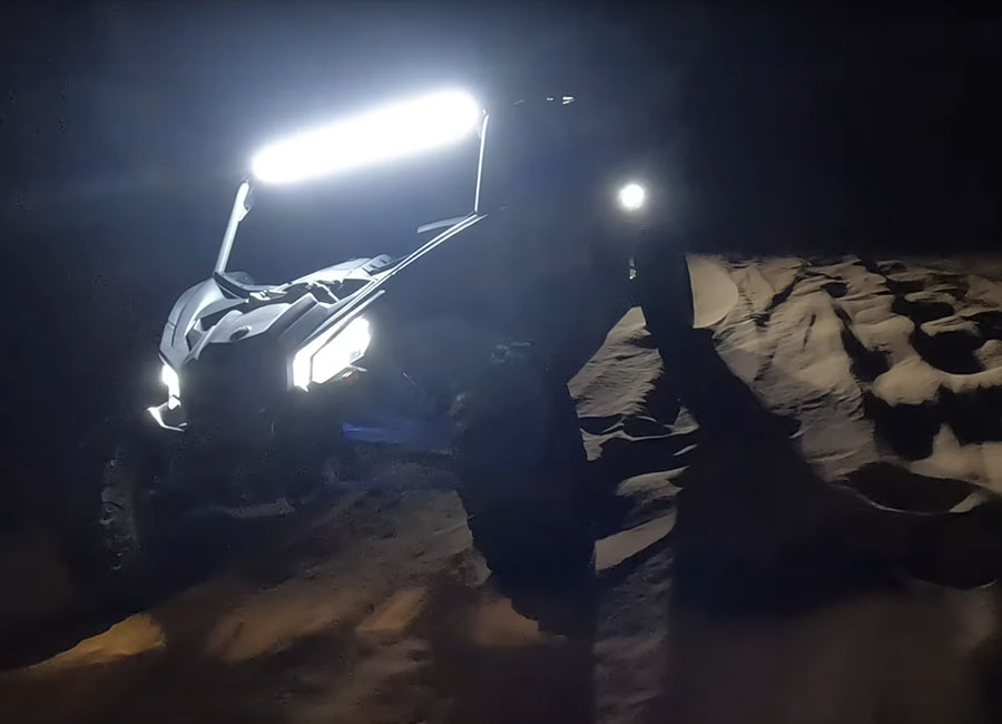 7-couple-enjoying-night-desert-buggy-adventure-in-dubai